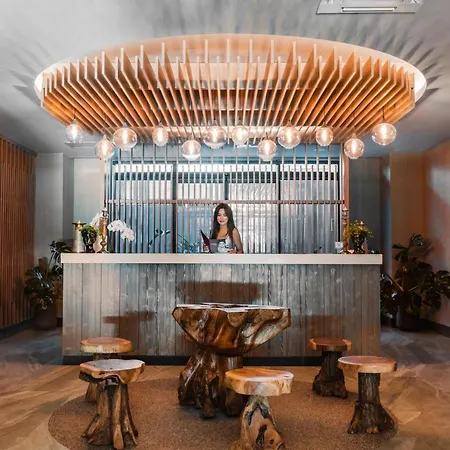 Liu Hotel